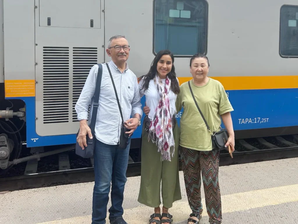 Maria-Camila-abuelitos